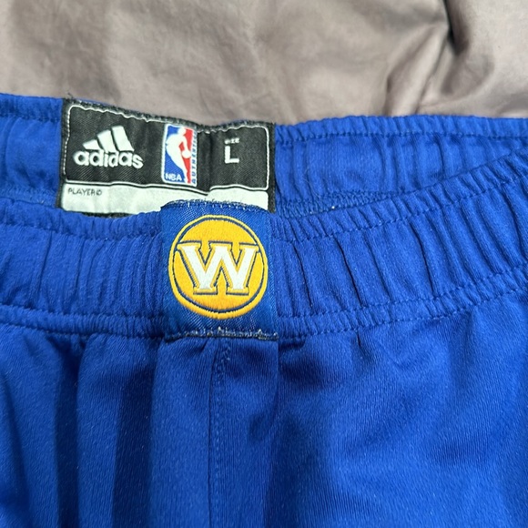 Adidas Youth L and XL golden state warrior basketball shorts. - Picture 3 of 4